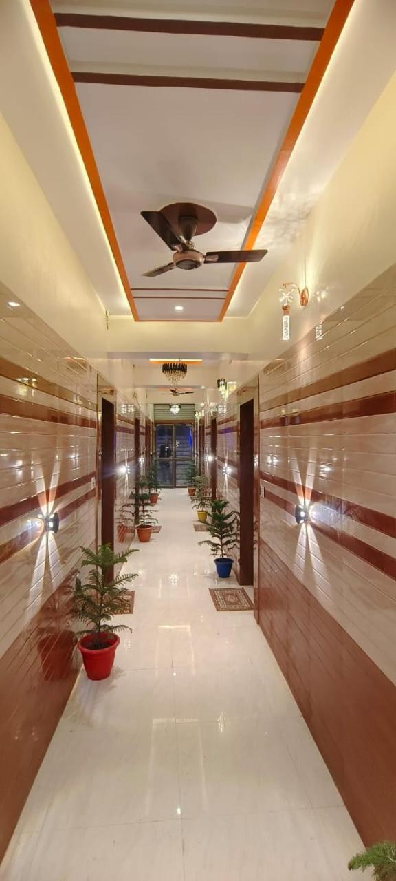 Hotel Shri Ram Bhavan Ayodhya エクステリア 写真
